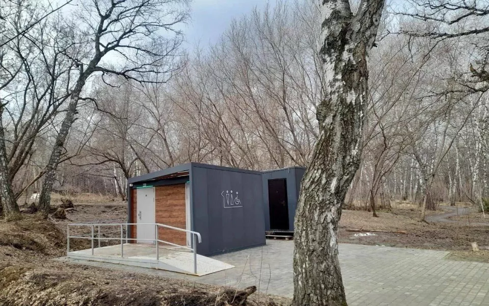 В барнаульском парке Юбилейном появился общественный туалет
