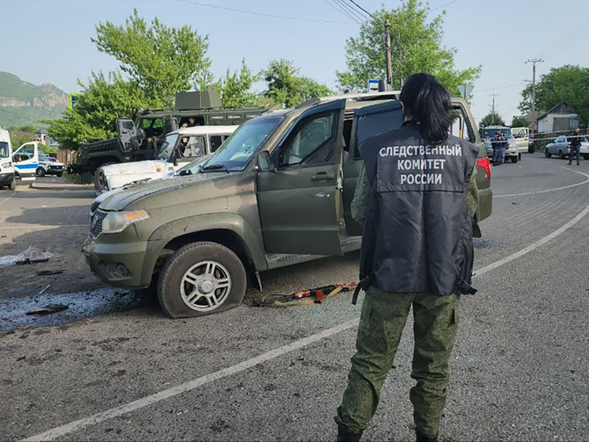 СМИ: убившие полицейских в КЧР боевики оказались участниками нападения на ДПС 22 апреля