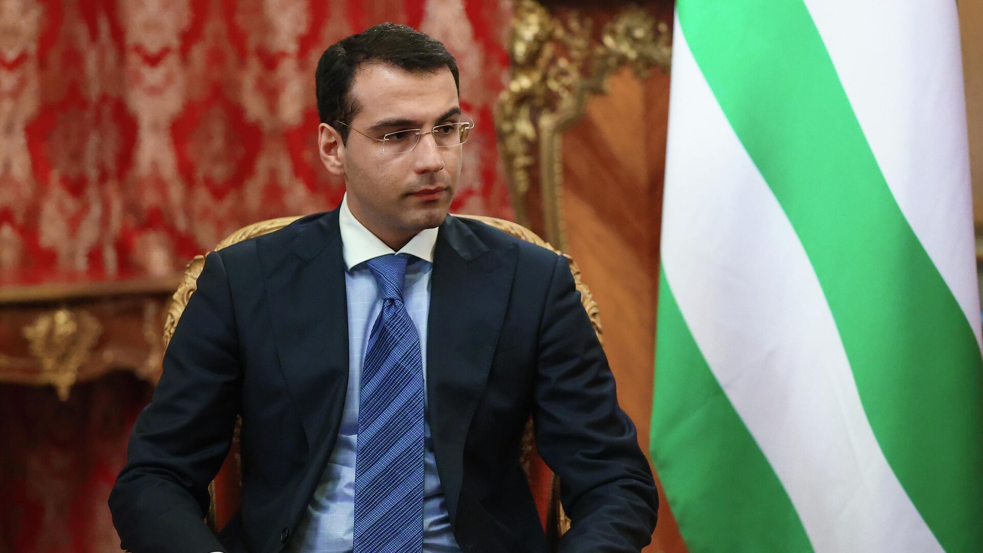 Президент Абхазии освободил от должности главу МИД Инала Ардзинба